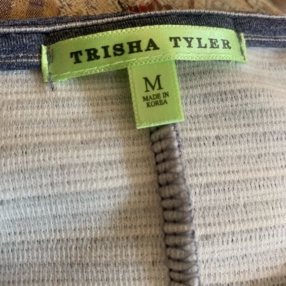 Trisha Tyler Blue/Navy/White STriped Tunic Sz M - Picture 3 of 3